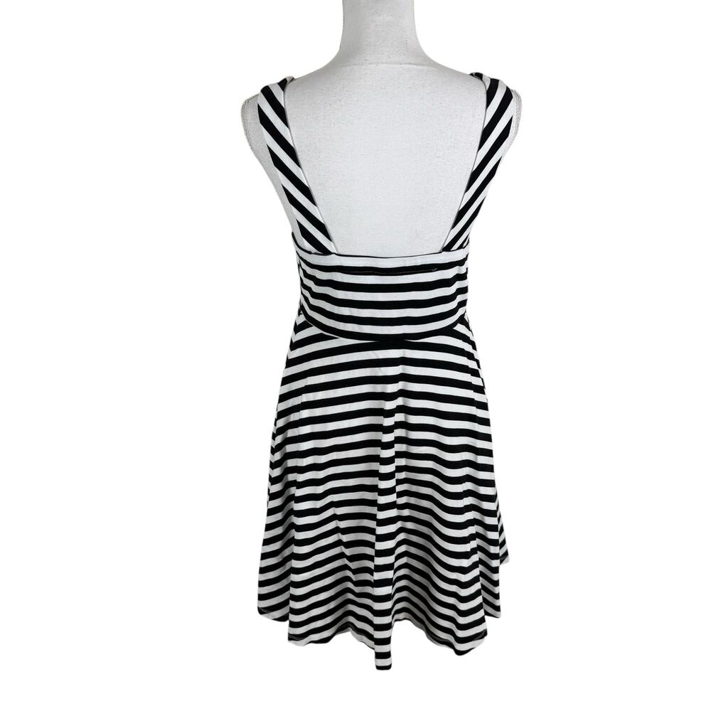 Torrid Mini Skater Dress Size 0 (US Large/12) Black White Striped Retro Summer - Picture 5 of 9